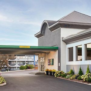 Quality Inn & Conference Centre Kingston Central